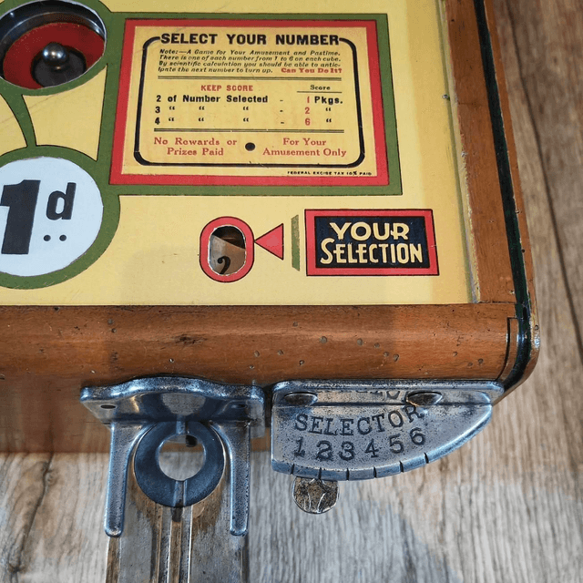 Select em trade Stimulator gumball machine 