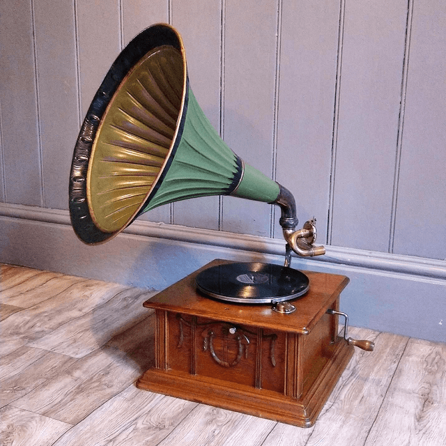 Swiss Horn Gramophone SOLD! 