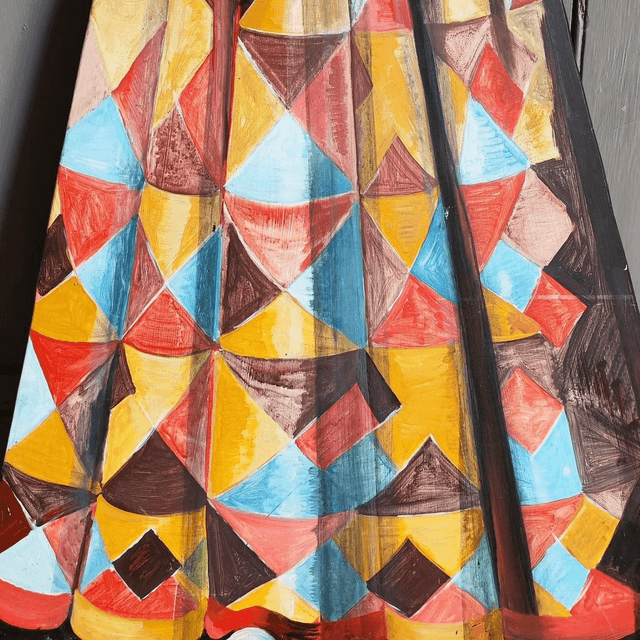 Vintage Harlequin lady