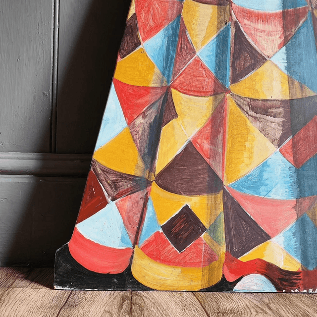 Vintage Harlequin lady