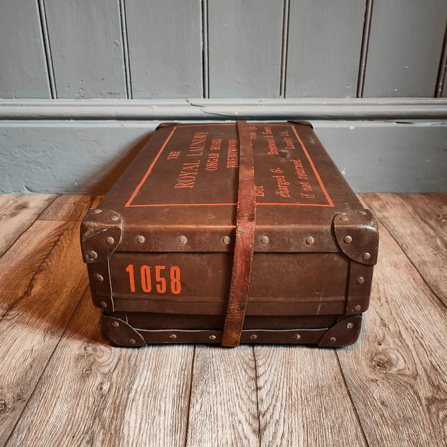 Advertising Laundry Case 