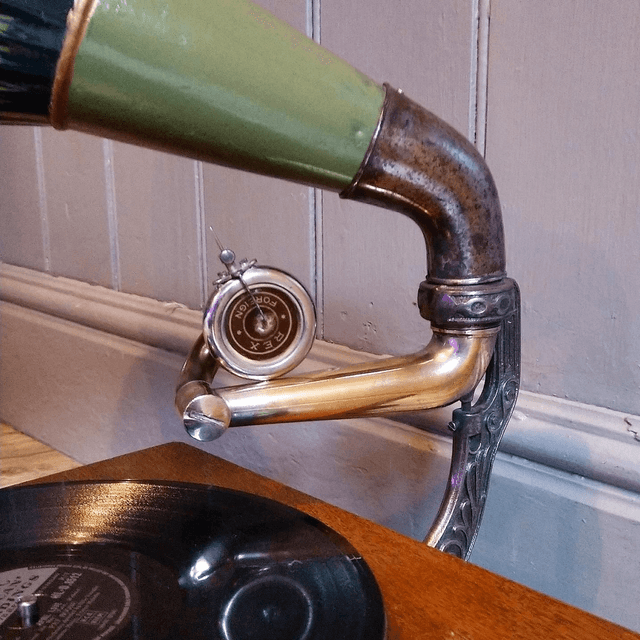 Swiss Horn Gramophone SOLD! 