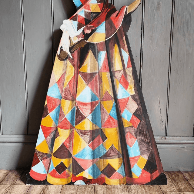 Vintage Harlequin lady